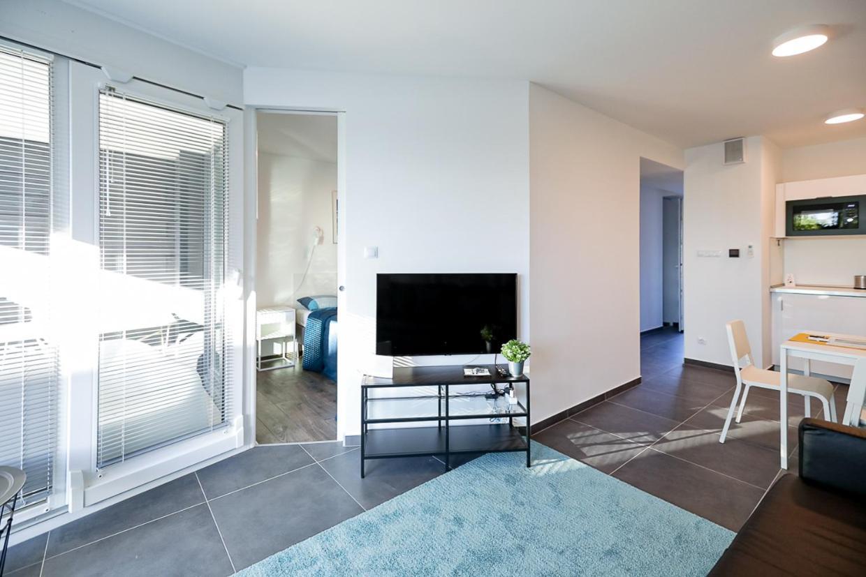 Marina Apartman Hotel Balatonszemes Bagian luar foto