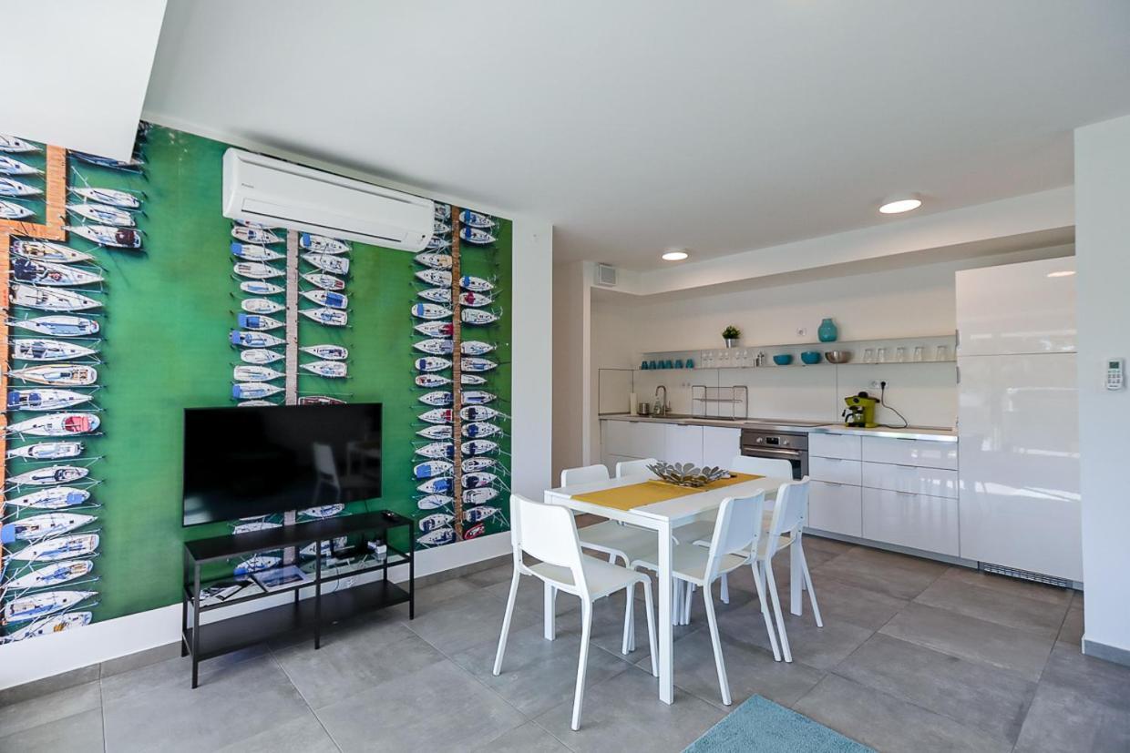 Marina Apartman Hotel Balatonszemes Bagian luar foto