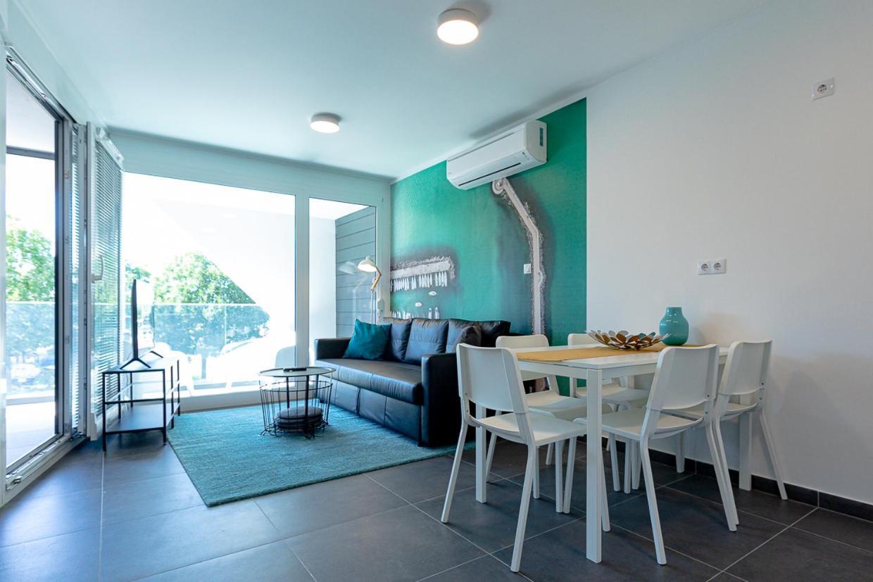 Marina Apartman Hotel Balatonszemes Bagian luar foto