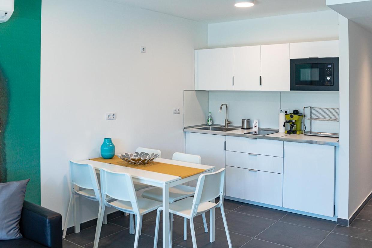 Marina Apartman Hotel Balatonszemes Bagian luar foto
