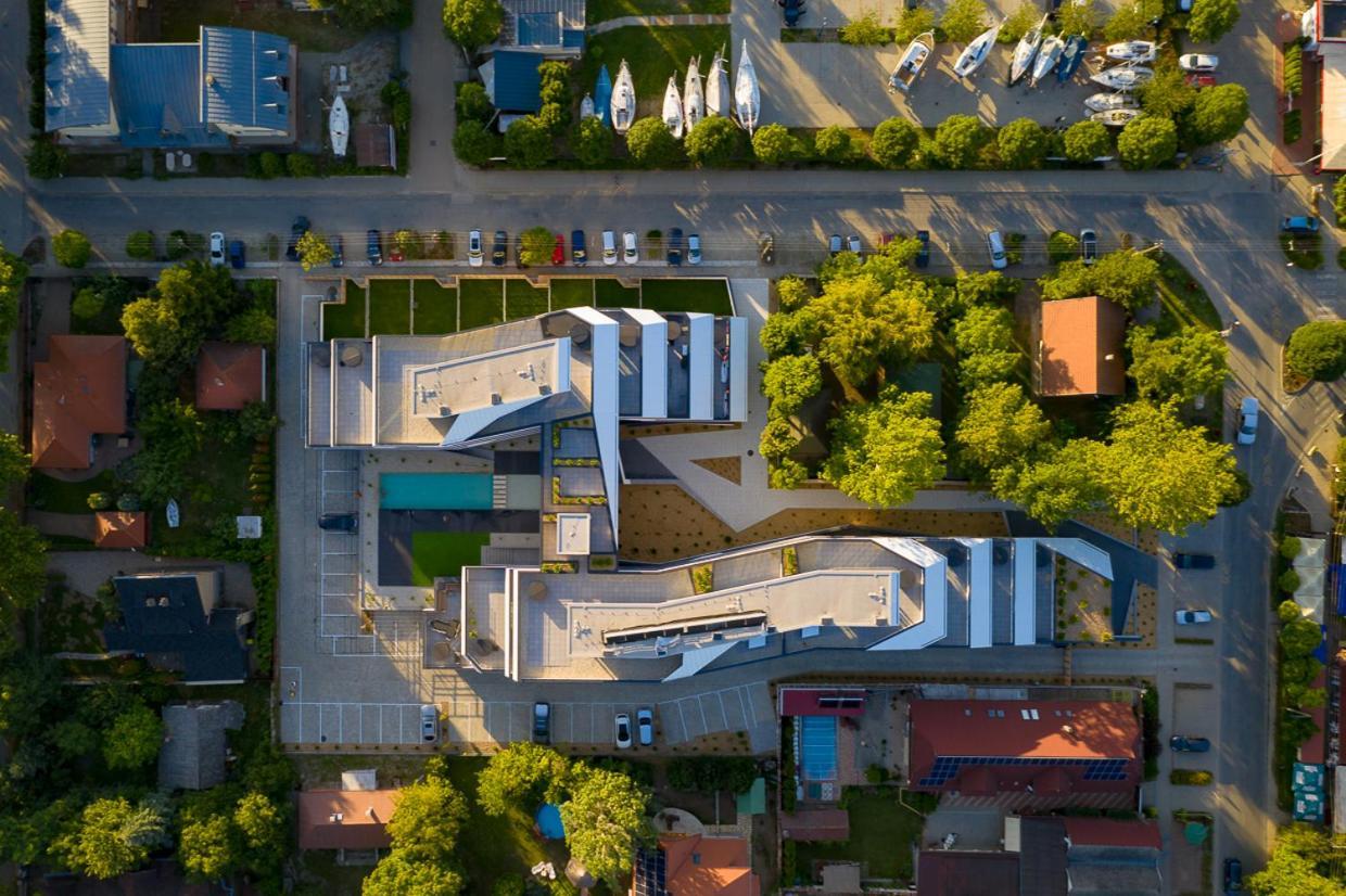 Marina Apartman Hotel Balatonszemes Bagian luar foto