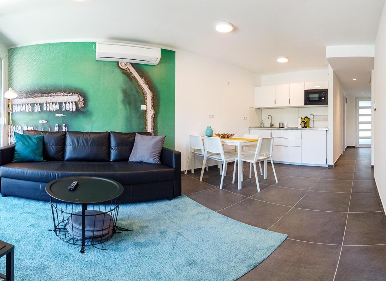 Marina Apartman Hotel Balatonszemes Bagian luar foto