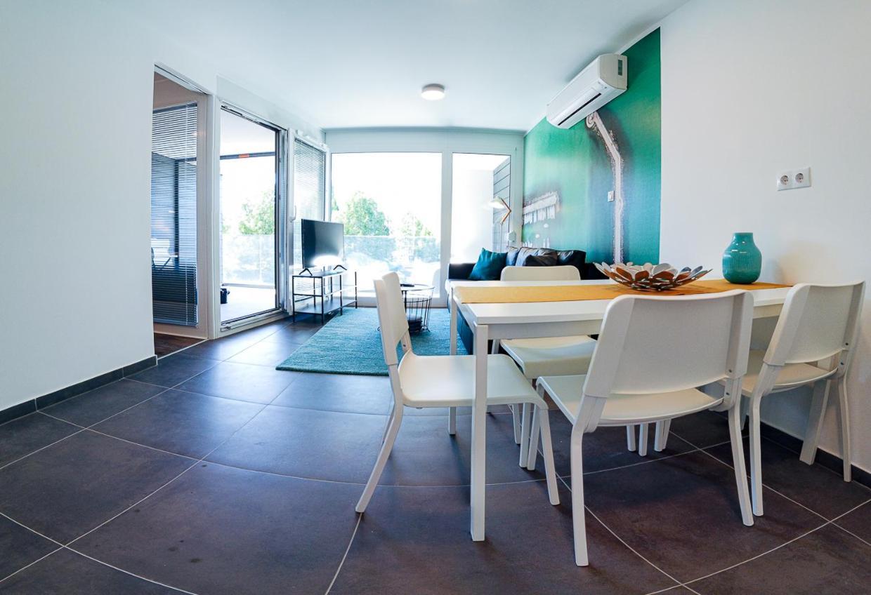 Marina Apartman Hotel Balatonszemes Bagian luar foto